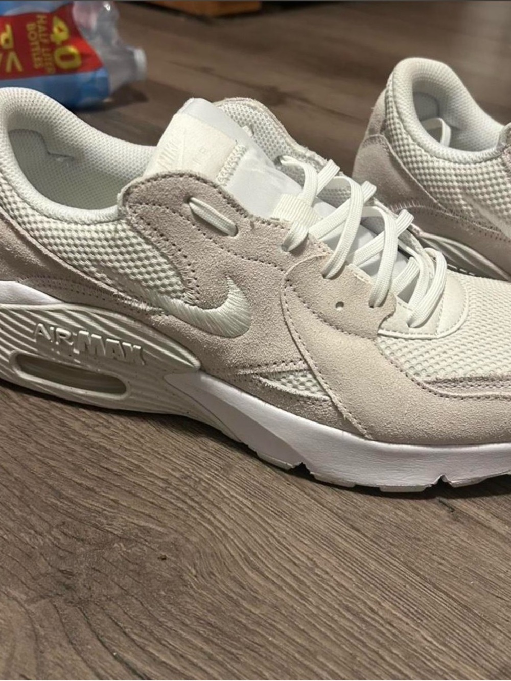Nike Air Max White and Cream - Picture 2 of 3